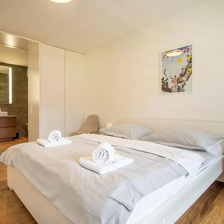 Planta Rosa By Apartamento Arosa